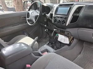 Toyota Hilux 2009 Black