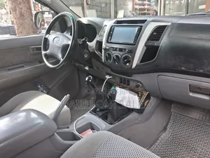Toyota Hilux 2009 Black