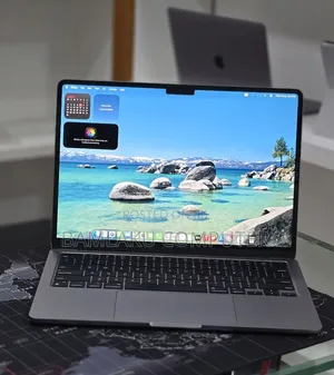New Laptop Apple MacBook Air 2022 M2 16GB Apple M2 SSD 256GB