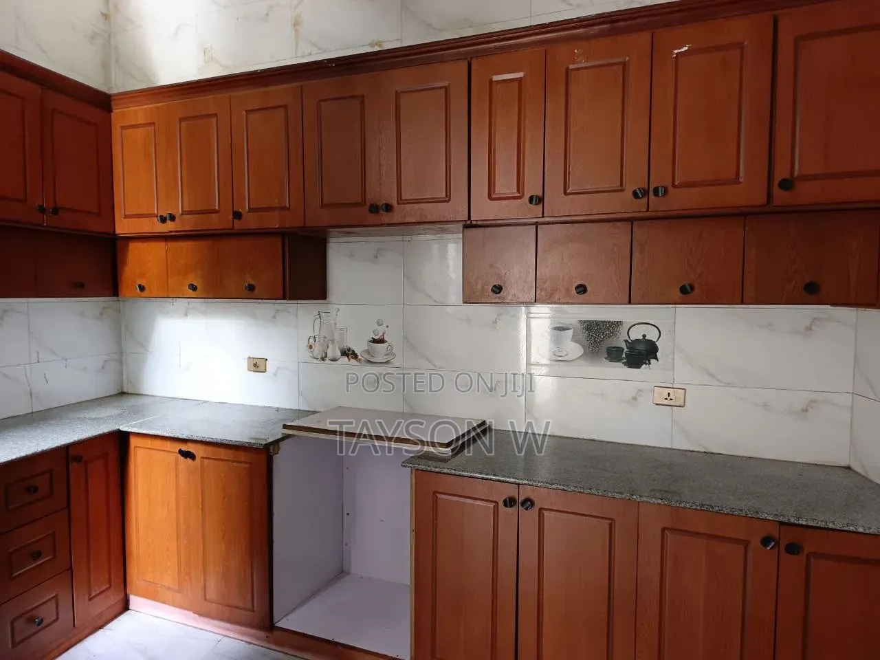 3bdrm Villa in Addis Ababa Figa, Bole for sale