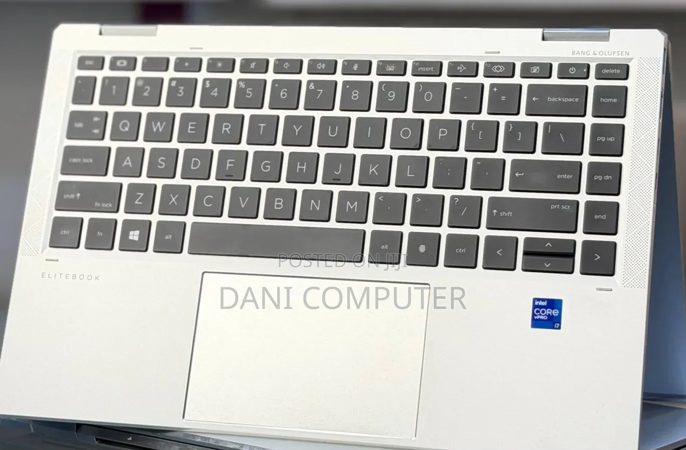 New Laptop HP EliteBook 1040 G8 16GB Intel Core i7 SSD 512GB