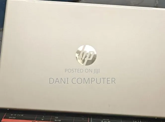 New Laptop HP EliteBook 1040 G8 16GB Intel Core i7 SSD 512GB