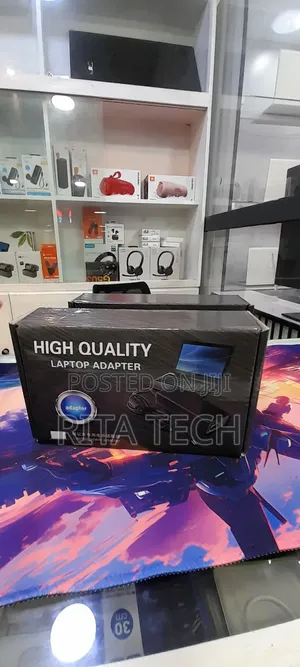 💻 Laptop Power Adapter