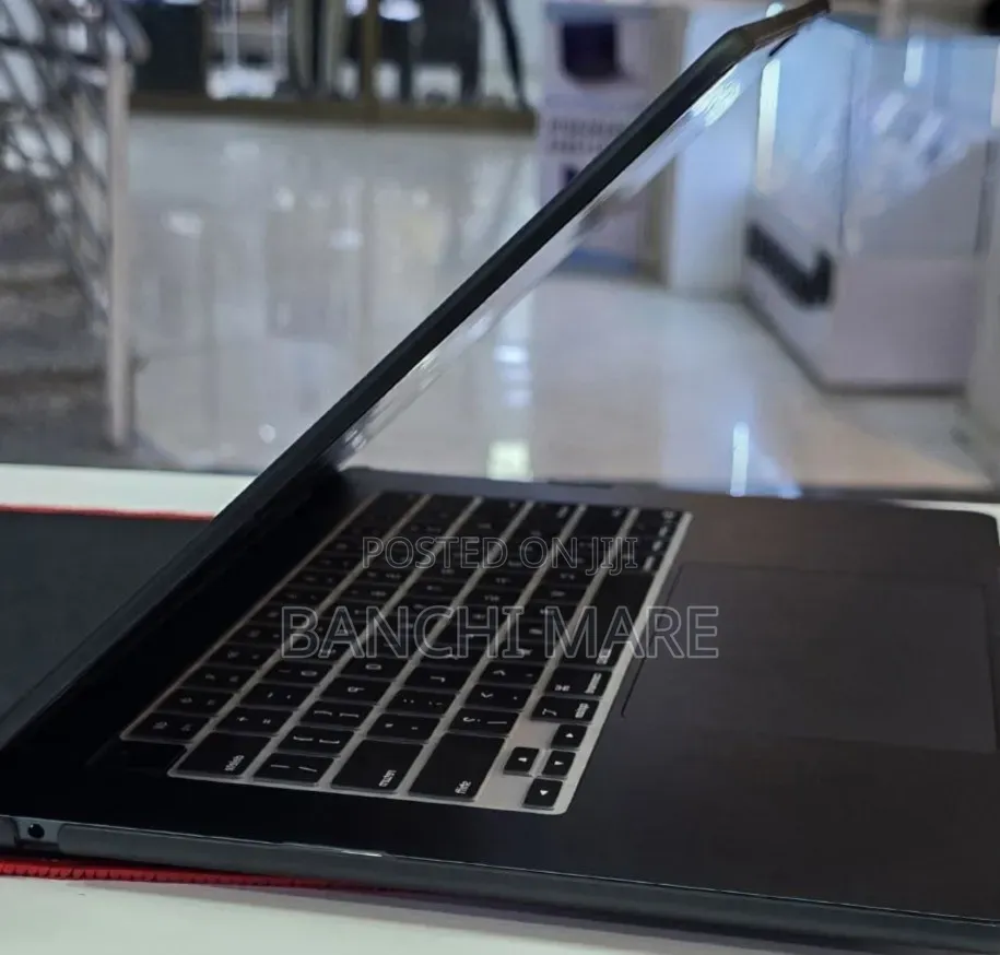 New Laptop Apple MacBook Air 2026 M5 16GB Apple M5 SSD 512GB