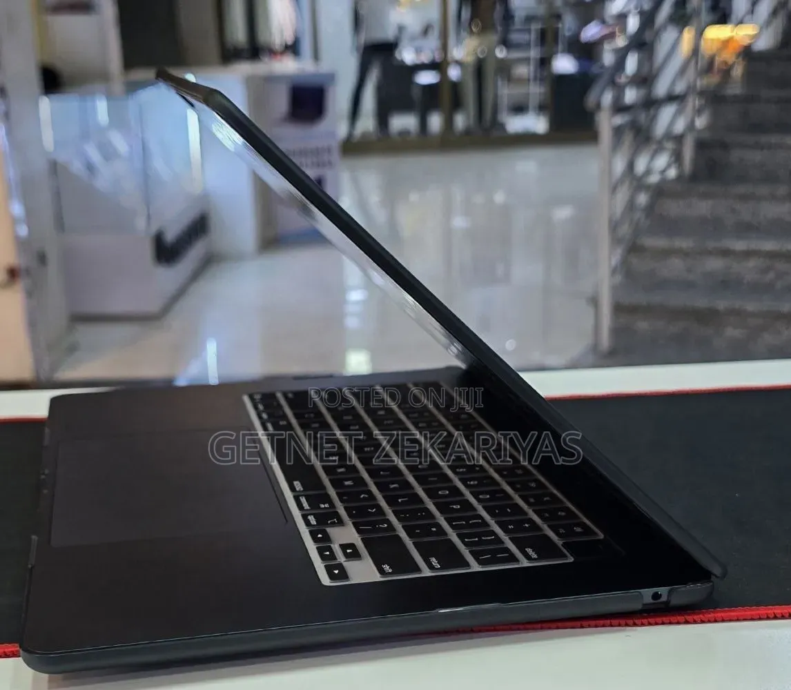 New Laptop Apple MacBook Air 2026 M5 16GB Apple M5 SSD 512GB