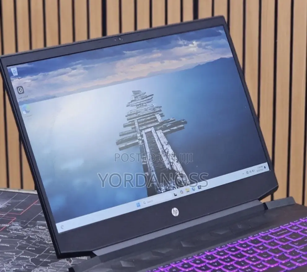 New Laptop HP Pavilion 15 8GB AMD Ryzen 5 SSD 512GB