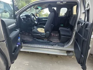 New Toyota Hilux 2016