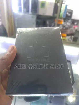 Airpod/ Earbuds