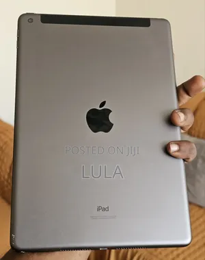 Apple iPad Wi-Fi +3G 128 GB Silver