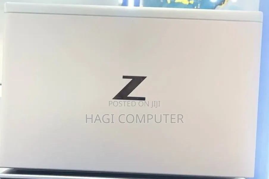 New Laptop HP ZBook Firefly 15 G7 16GB Intel Core i7 SSD 512GB