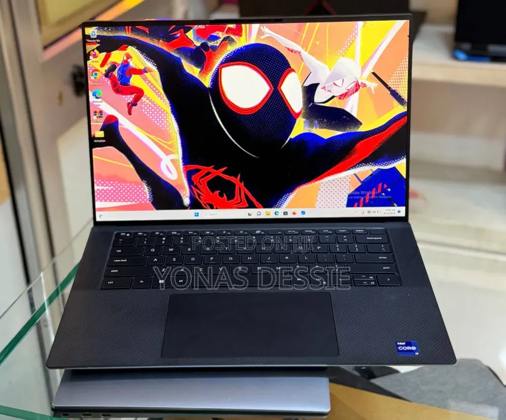 New Laptop Dell Precision 5540 16GB Intel Core i9 SSD 512GB