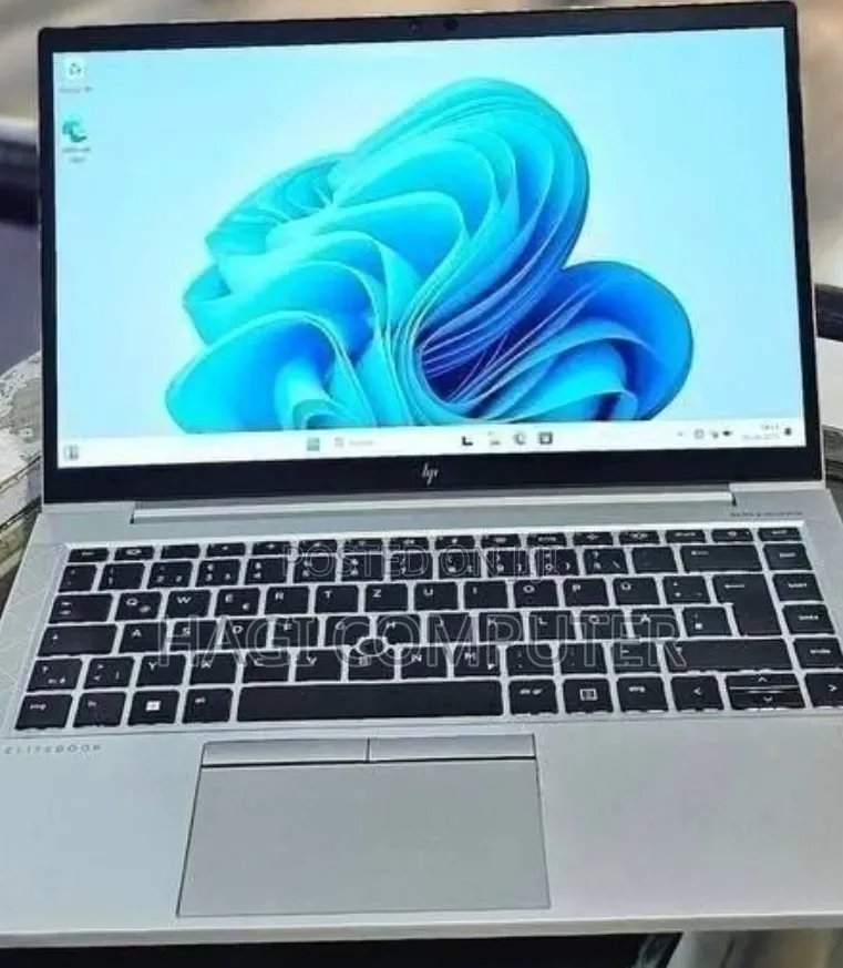 New Laptop HP EliteBook 840 G8 16GB Intel Core i5 SSD 512GB