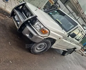 Toyota Land Cruiser 2016