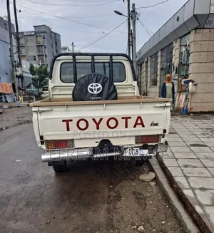 Toyota Land Cruiser 2016
