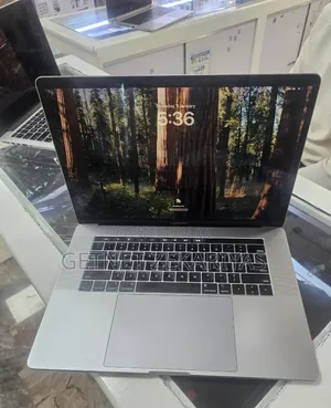 New Laptop Apple MacBook Pro 2018 16GB Intel Core i7 SSD 512GB