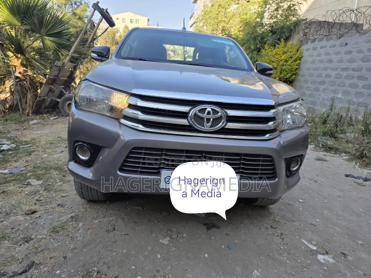 Toyota Hilux 2016 Gray