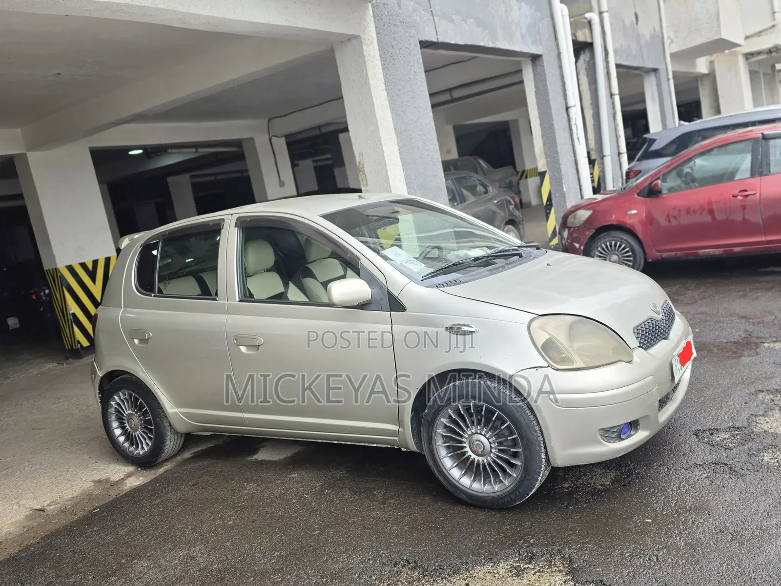 Toyota Vitz 2002 Gray