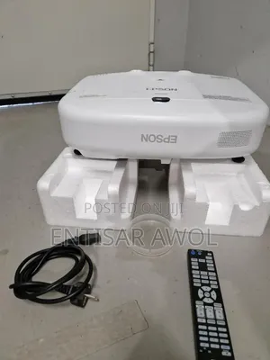 Epson CB-4850WU 3LCD Full HD Home Theater Projector. 4,500 Lumens