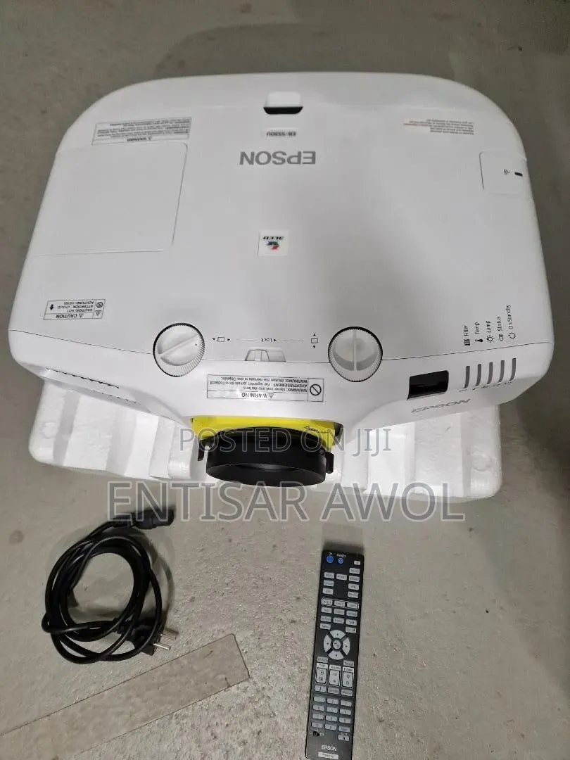 Epson CB-4850WU 3LCD Full HD Home Theater Projector. 4,500 Lumens