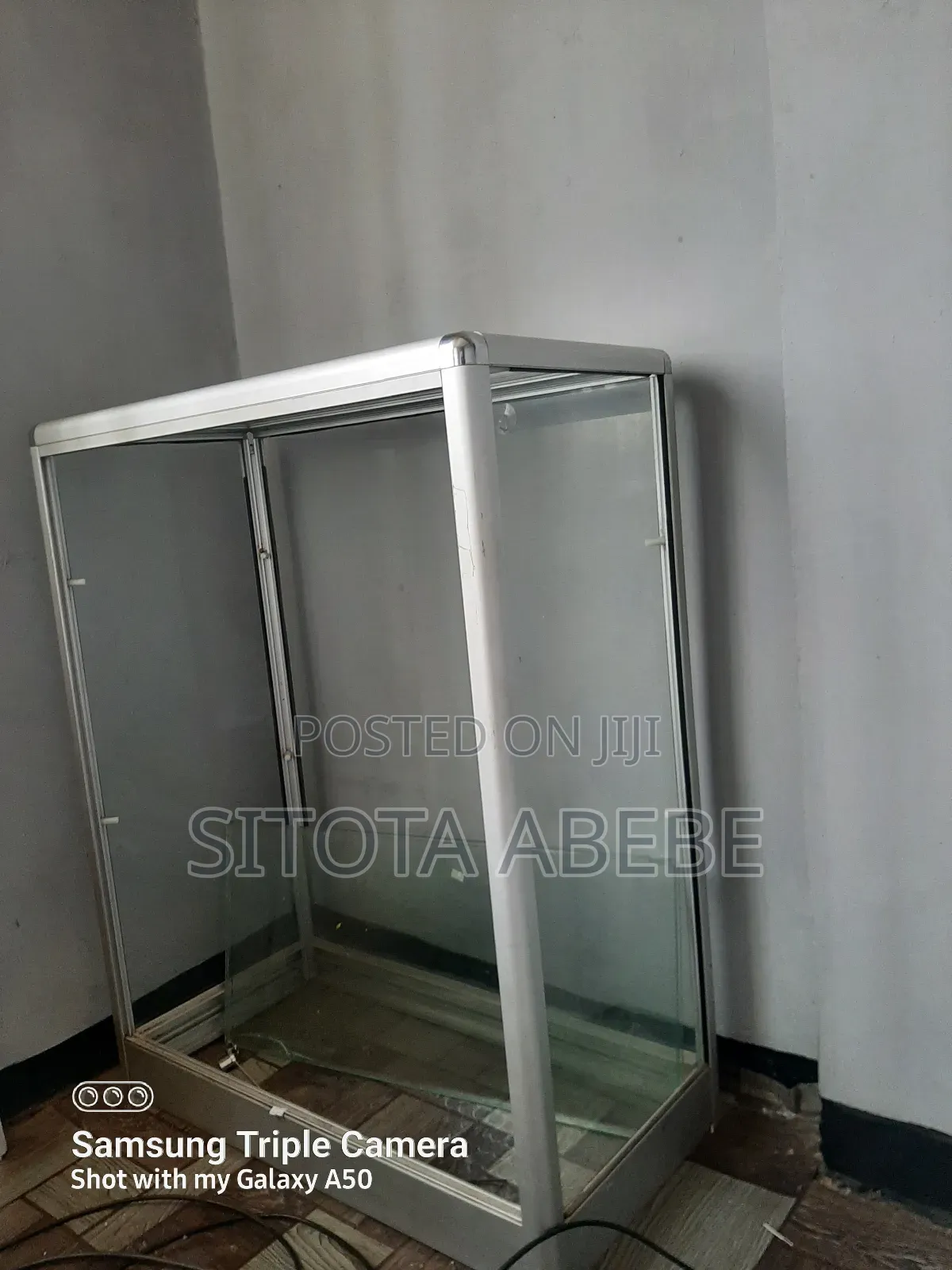 Display for Cosmetics,stationary Shop