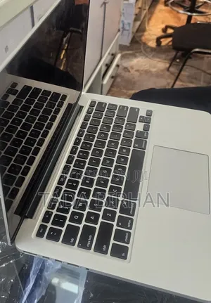 Laptop Apple MacBook Pro 2015 8GB Intel Core i5 SSD 256GB