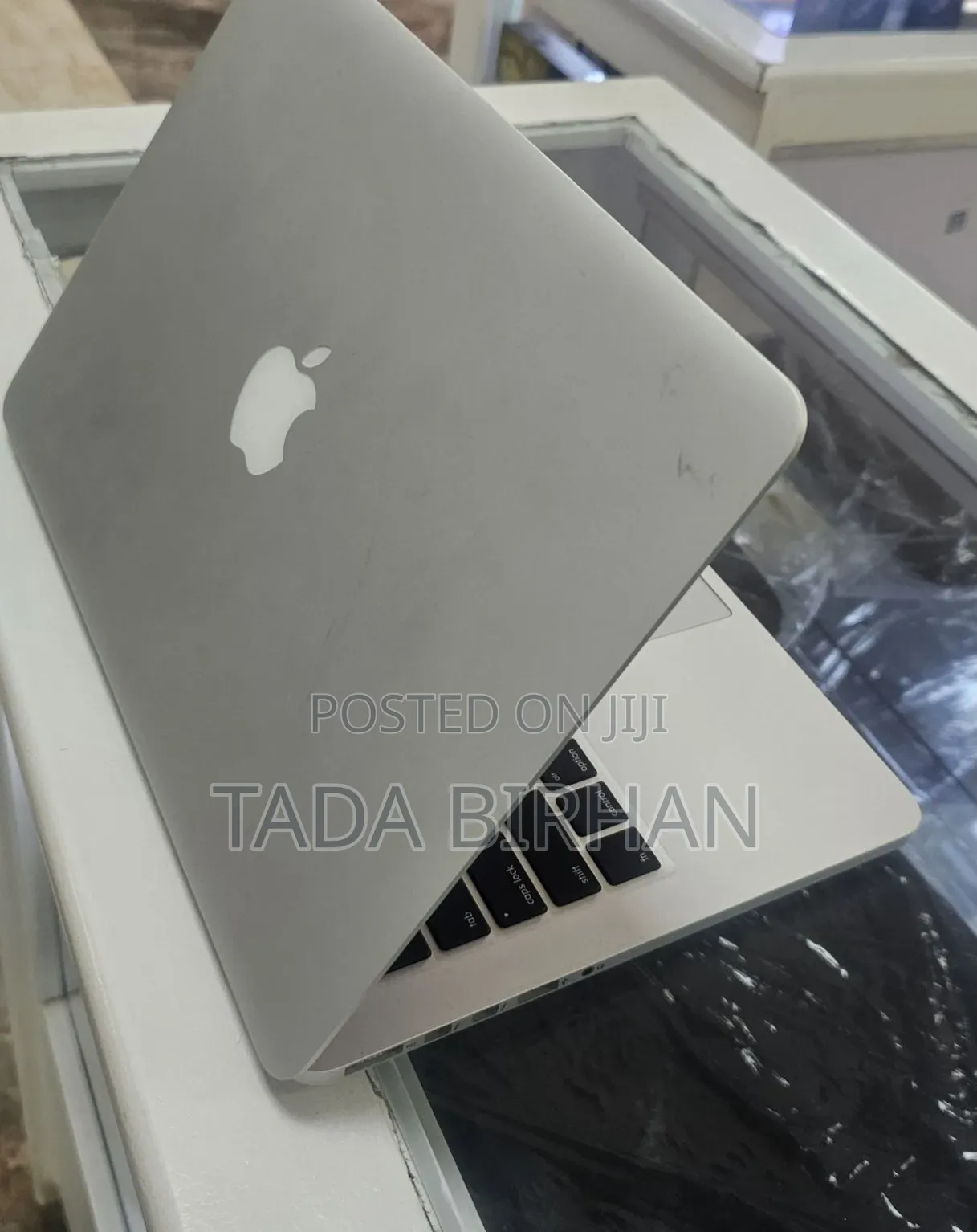 Laptop Apple MacBook Pro 2015 8GB Intel Core i5 SSD 256GB