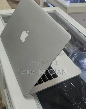 Laptop Apple MacBook Pro 2015 8GB Intel Core i5 SSD 256GB
