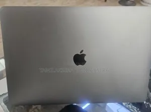 New Laptop Apple MacBook 2018 16GB Intel Core i7 SSD 512GB