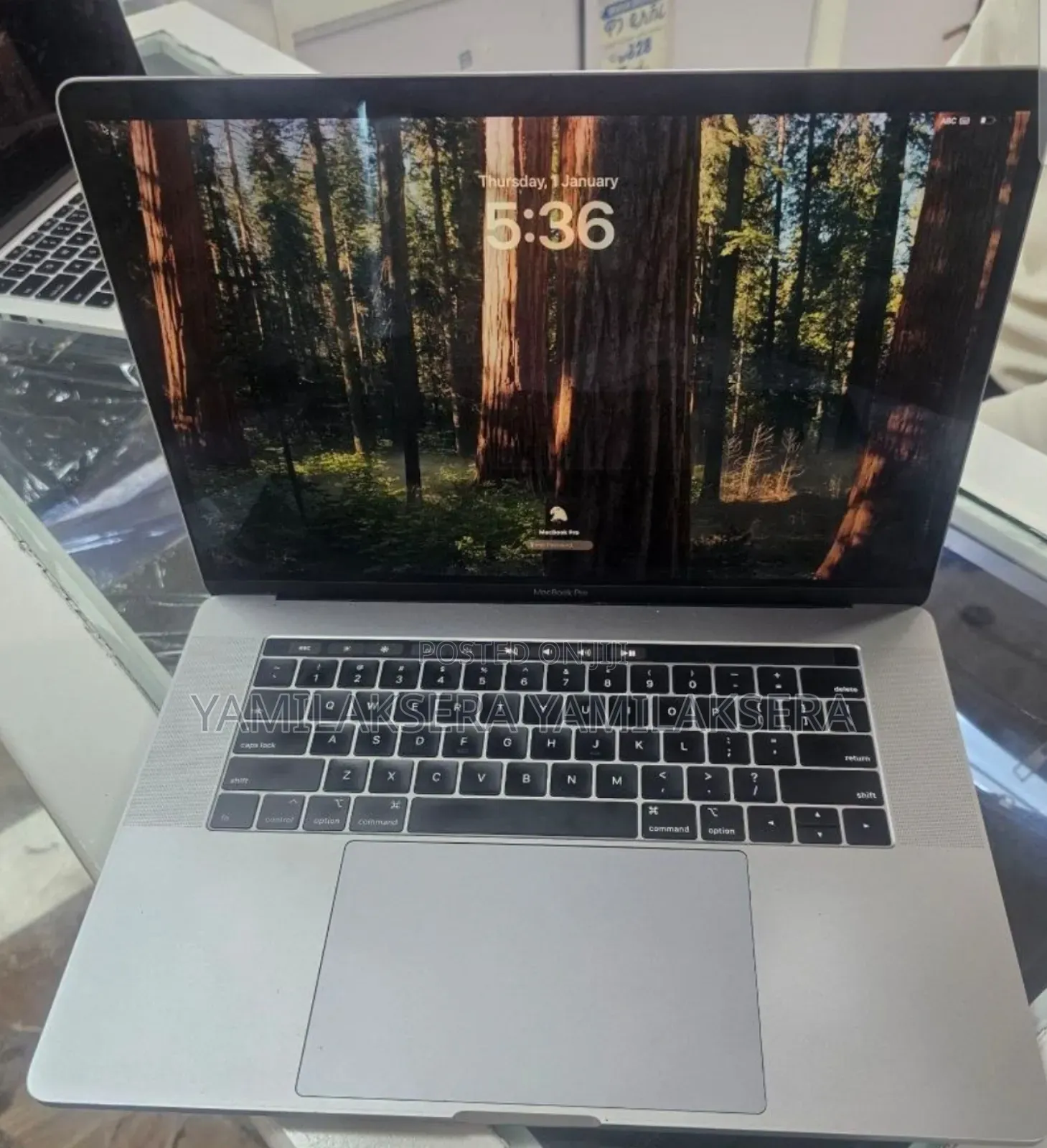 New Laptop Apple MacBook 2018 16GB Intel Core i7 SSD 512GB