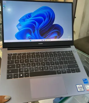 New Laptop Huawei 16GB Intel Core i5 SSD 512GB