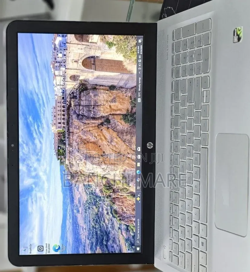 New Laptop HP Envy 15 12GB Intel Core i5 HDD 1T