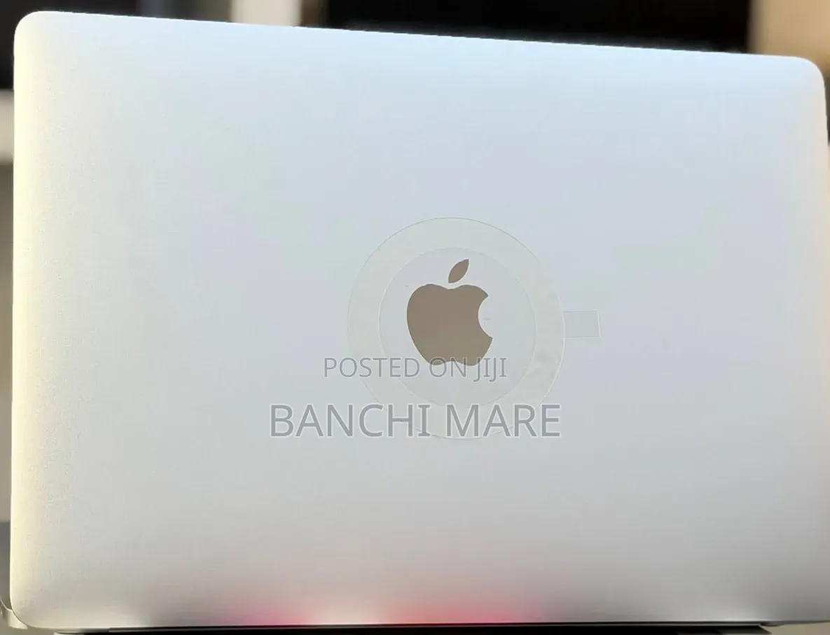 New Laptop Apple MacBook Pro 2020 M1 8GB Apple M1 SSD 256GB
