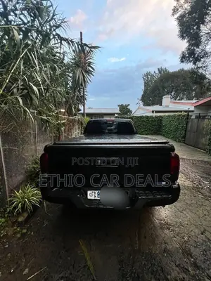 Toyota Tacoma 2017 Black