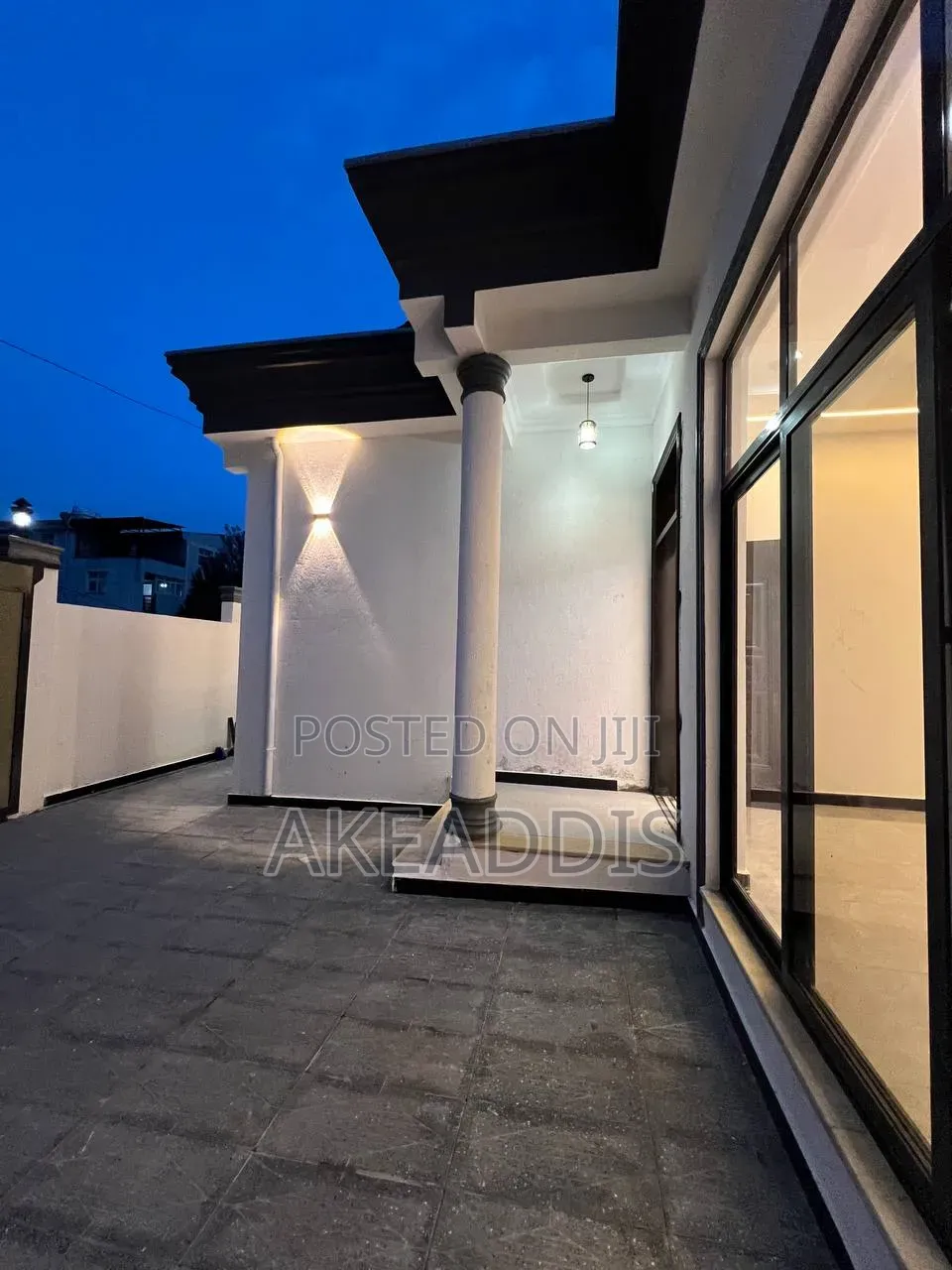 Furnished 4bdrm Villa in Bole Ayat for sale