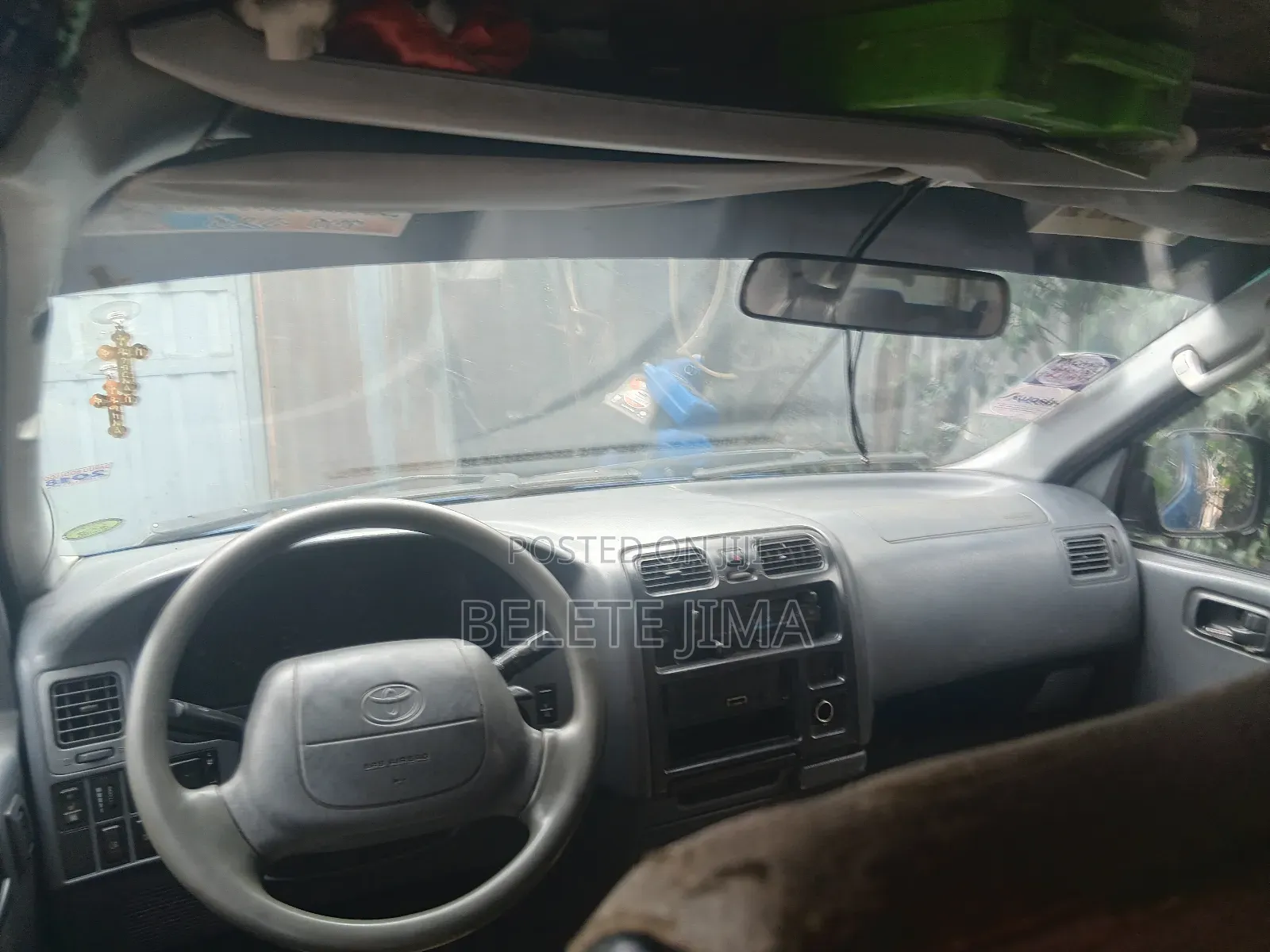 Toyota HiAce 2006 Blue
