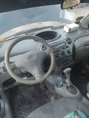 Toyota Vitz 2001 Blue