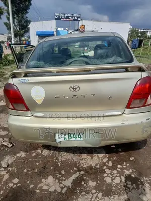 Toyota Belta 2000 Gold
