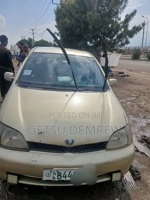 Toyota Belta 2000 Gold