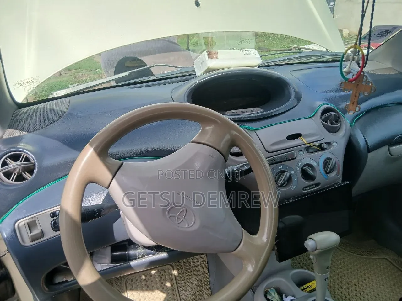 Toyota Belta 2000 Gold