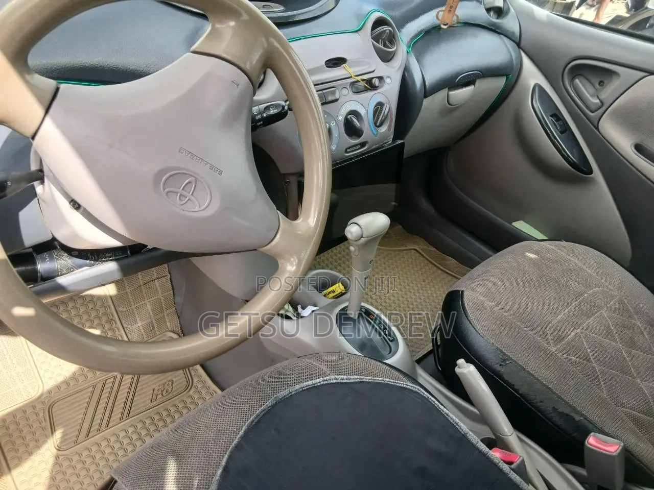 Toyota Belta 2000 Gold