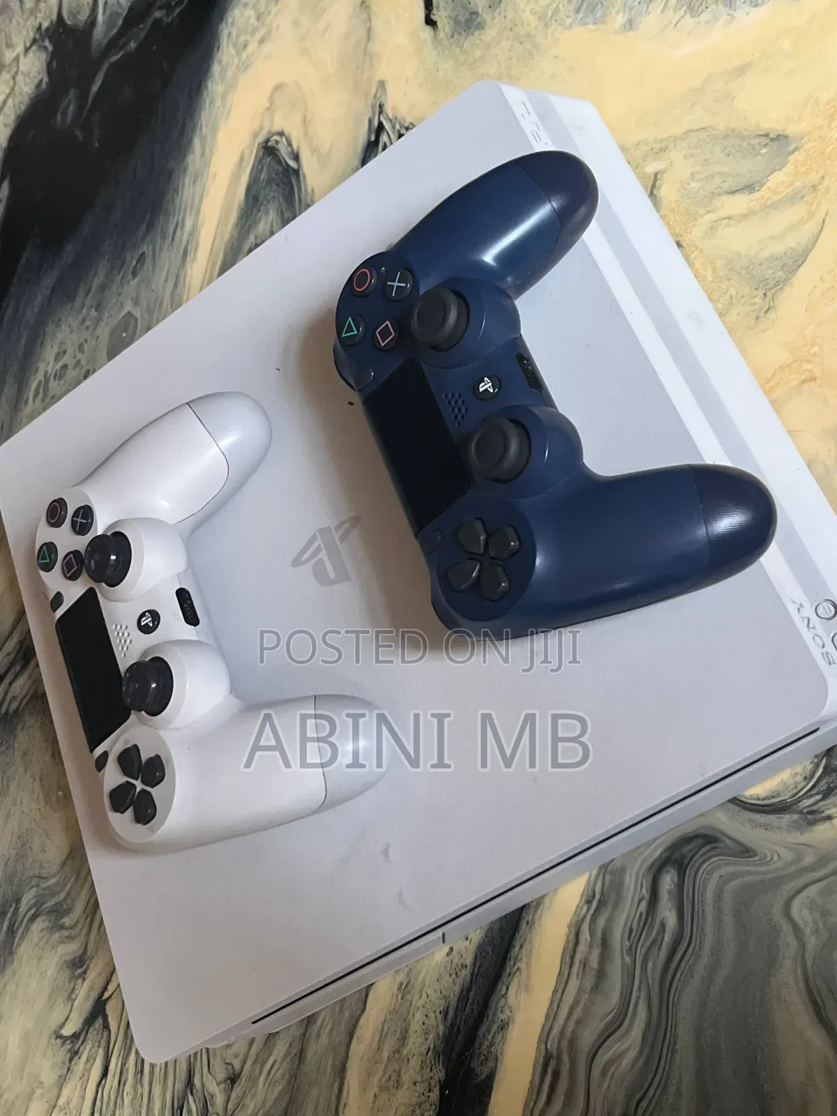 Playstation 4 Slim