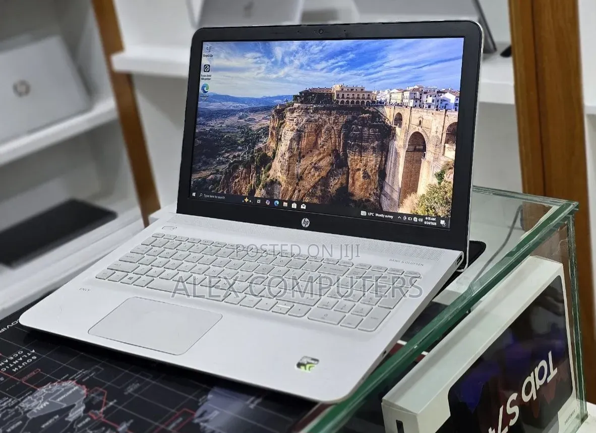 New Laptop HP Envy 15 12GB Intel Core i5 HDD+SSD 1T