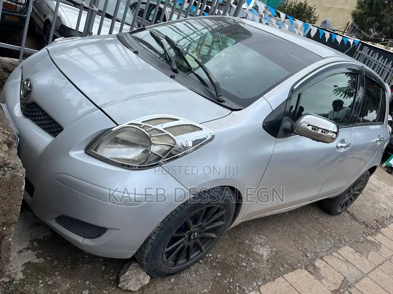 Toyota Yaris 2010 Silver