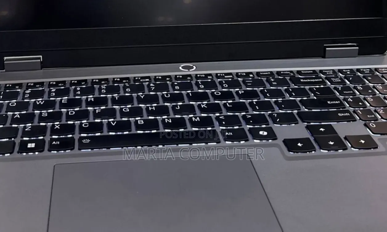 New Laptop Lenovo LOQ 15ARP9 16GB AMD Ryzen 5 SSD 512GB