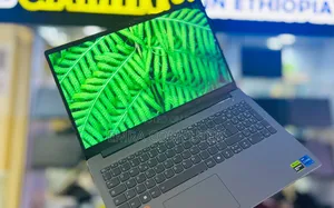 New Laptop Lenovo 16GB Intel Core i5 SSD 512GB
