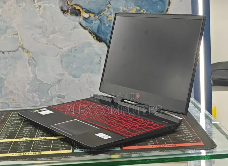New Laptop HP Omen 15 16GB Intel Core i5 SSD 512GB