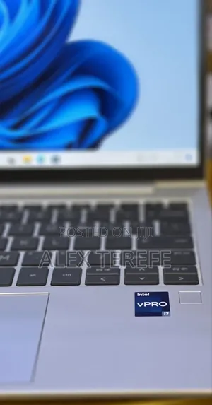 New Laptop HP Elite x360 830 G10 16GB Intel Core i7 SSD 512GB