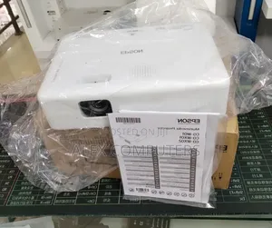 Epson W01 Projector