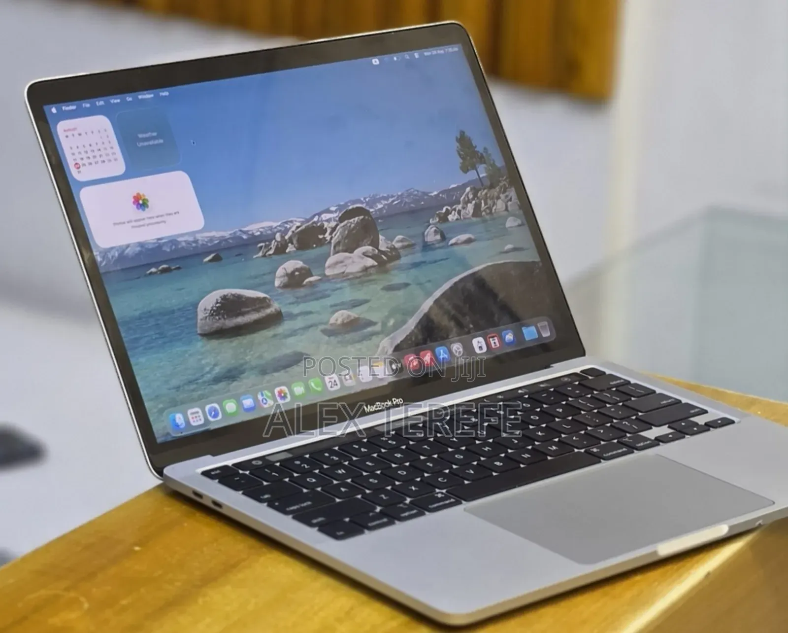 New Laptop Apple MacBook Pro 2020 32GB Intel Core i7 SSD 512GB
