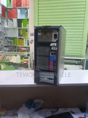 Desktop Computer Dell OptiPlex 7760 4GB Intel Core M2 HDD 500GB
